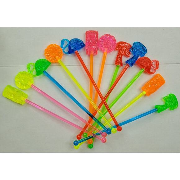 Fun Acrylic Pink Flamingo Pitcher with 4 Cups and 12 Cocktail Stir Sticks Set - Picture 5 of 6